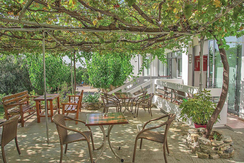 Megim Hotel Palaiochora Exterior foto