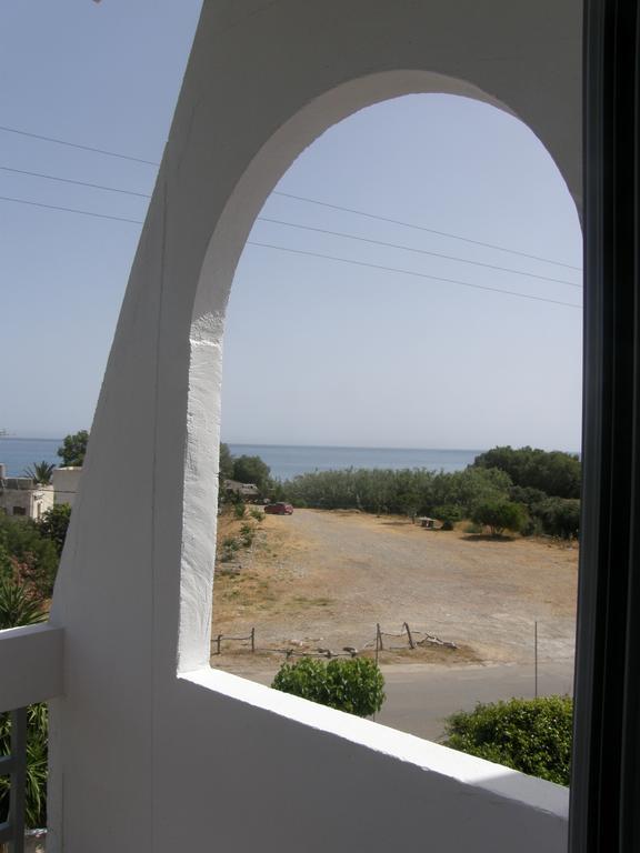 Megim Hotel Palaiochora Exterior foto