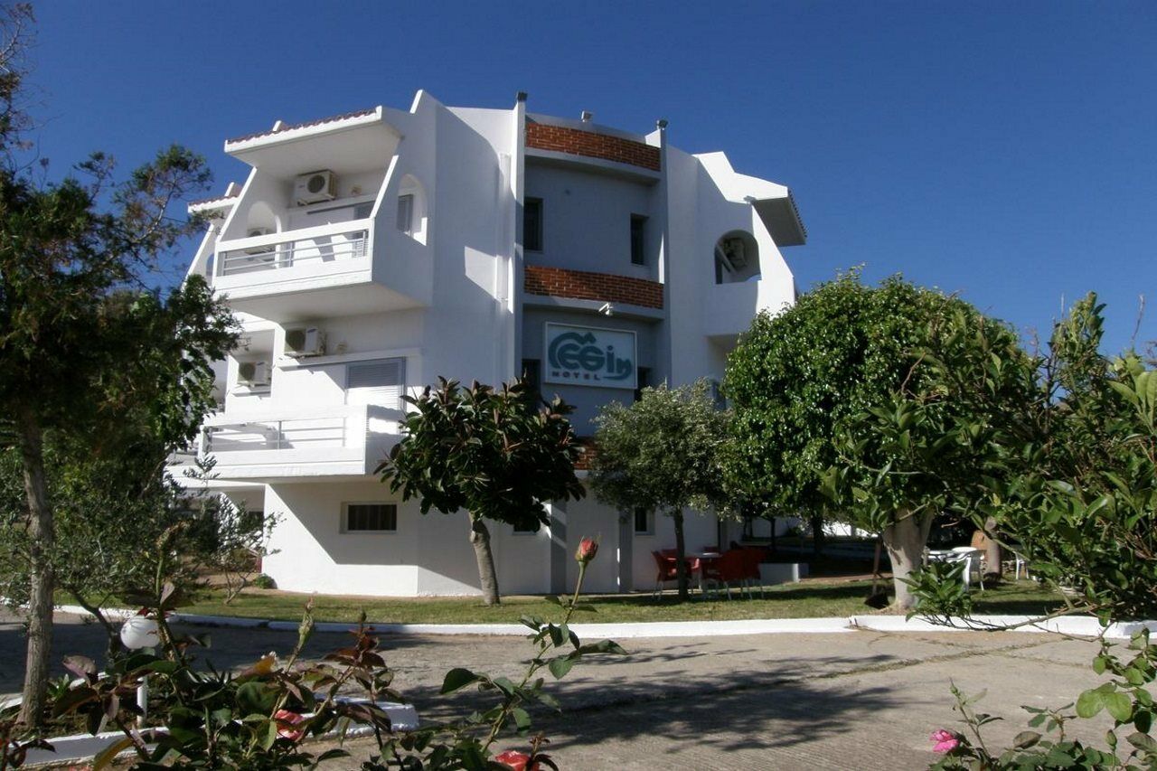 Megim Hotel Palaiochora Exterior foto